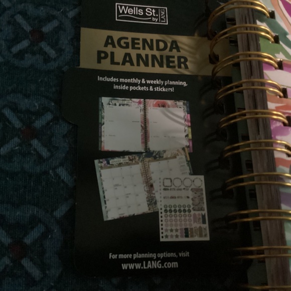 Floral Agenda Planner 2024 New 17 months August 2023-December 2024 - Picture 11 of 11